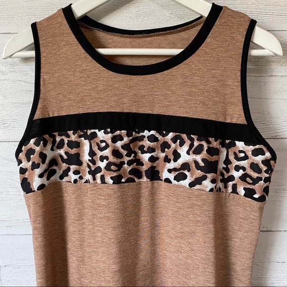 Leopard Print Tank Top Sz Medium - Picture 2 of 7